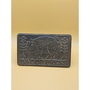 1978 Vintage Taylor & Ng Bacon Press Cast Iron Wooden Handle Pig Flowers